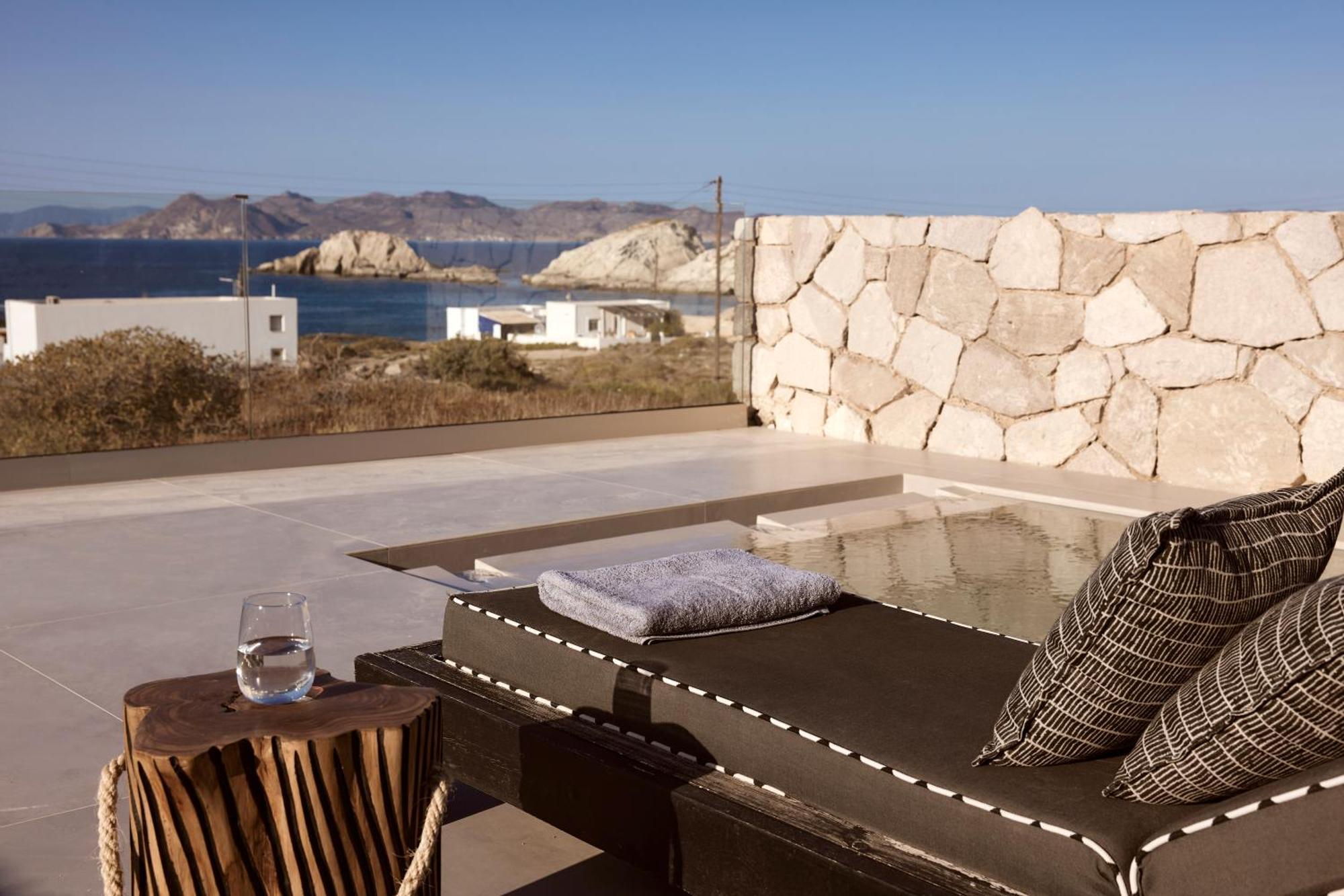 Mandrakia Serenity Suite Milos מראה חיצוני תמונה